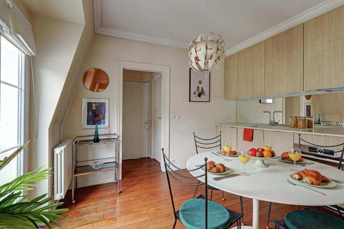 St Germain & Odeon - Cityapartmentstay ปารีส ภายนอก รูปภาพ